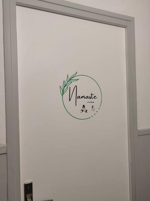 Namaste Studio By T&L Apartment Denain Ngoại thất bức ảnh